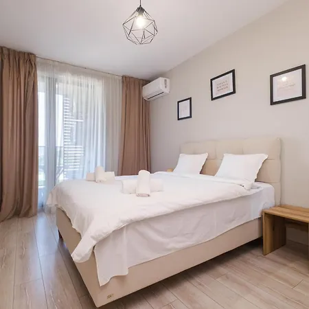 River View 1-bedroom Apartment